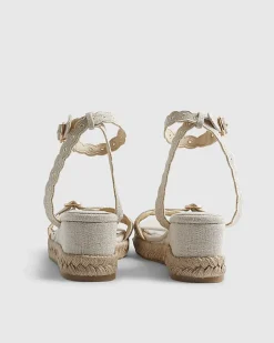 Beige Scallop Trim Wedges