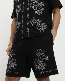 Black Regular Fit Floral Embroidered Shorts