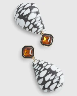 Black Shell Stone Drop Earrings