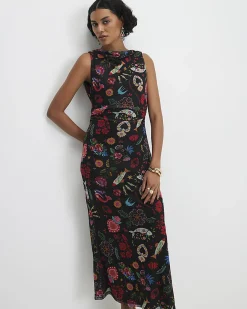 Black Sleeveless Boutique Icon Maxi Dress