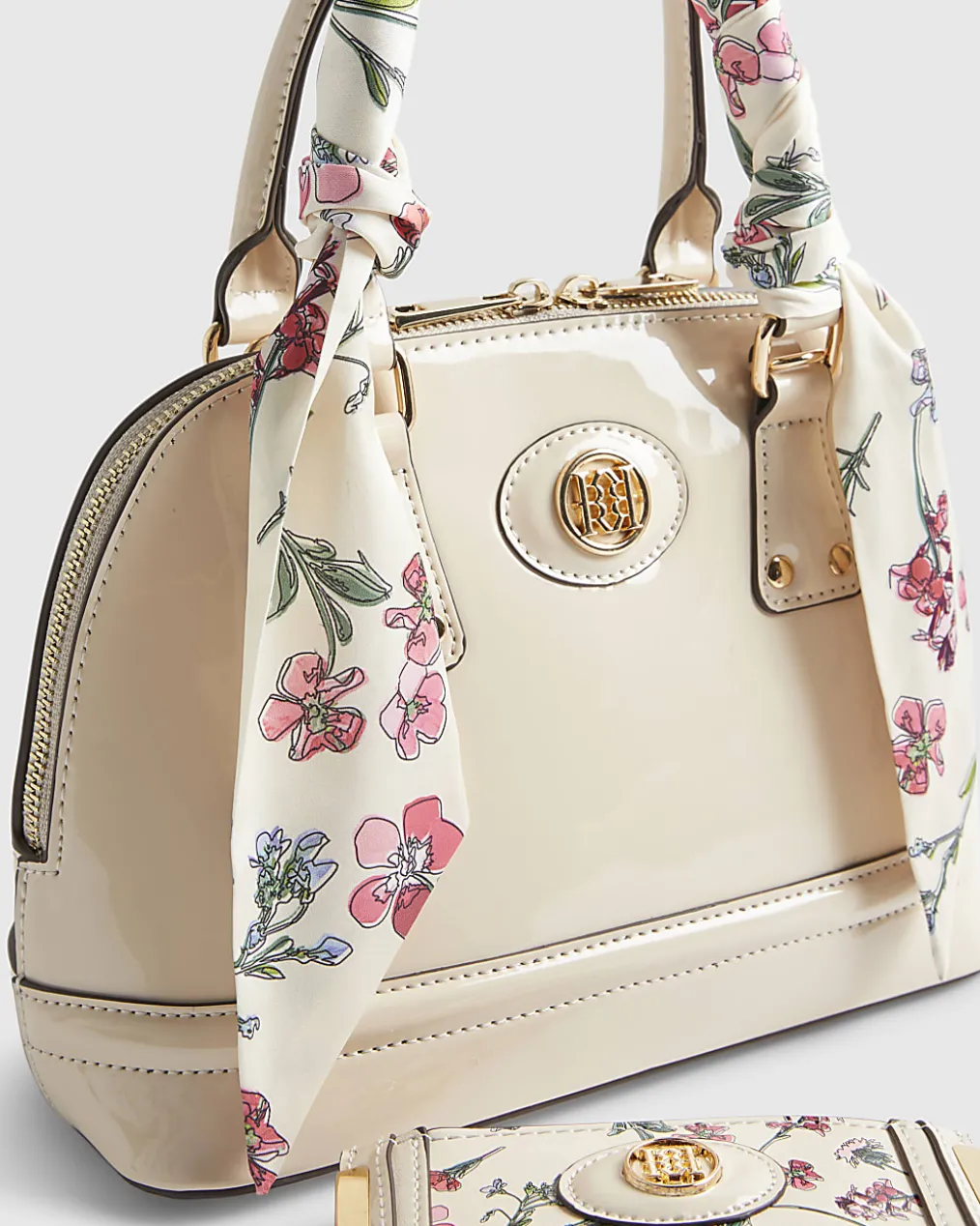 Cream Scarf Handle Cross Body Bag Bundle