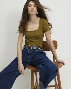 Green Short Sleeve Scoop Neck Bodysuit